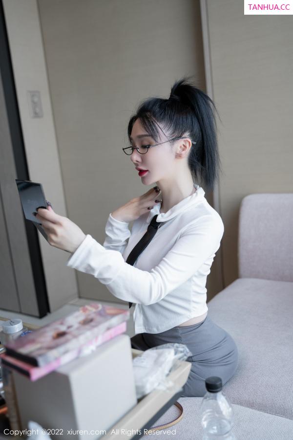潘娇娇 潘娇娇 [XiuRen]高清写真图 2022.11.15 No.5856 潘娇娇 黑丝美臀第8张图片
